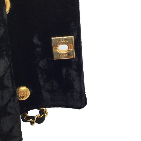 CHANEL BLACK VINTAGE 80'S QUILTED VELVET MINI FLAP BAG - Picture 8 of 13